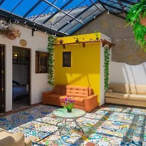 La Casa De Las Plazas Gasthof